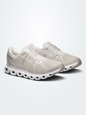 On Cloud 6 Lifestyle Shoe